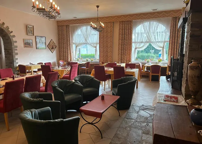 Petite Chatelaine Aparthotel 3*